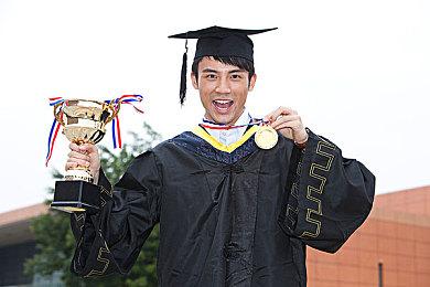 老派RTS文艺复兴！《风暴崛起》豪华版现已解锁，4月25日正式上线